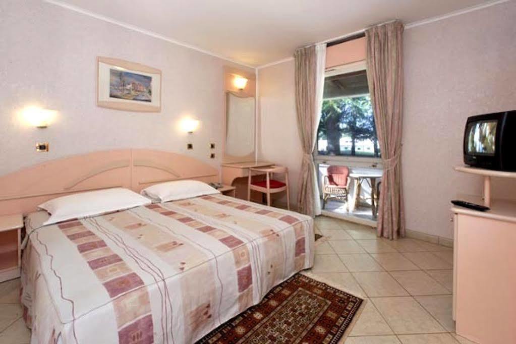 Garden Suites Park Plava Laguna Poreč Dış mekan fotoğraf